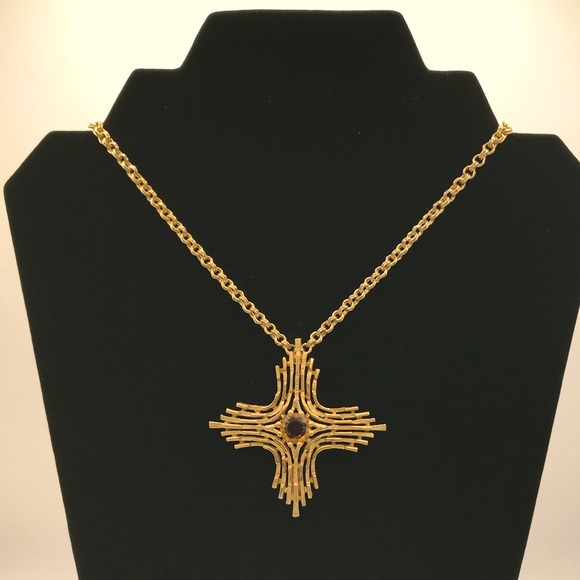 Sarah Coventry Jewelry - Vintage Sarah Coventry Gold-Tone Cross Pendant Necklace